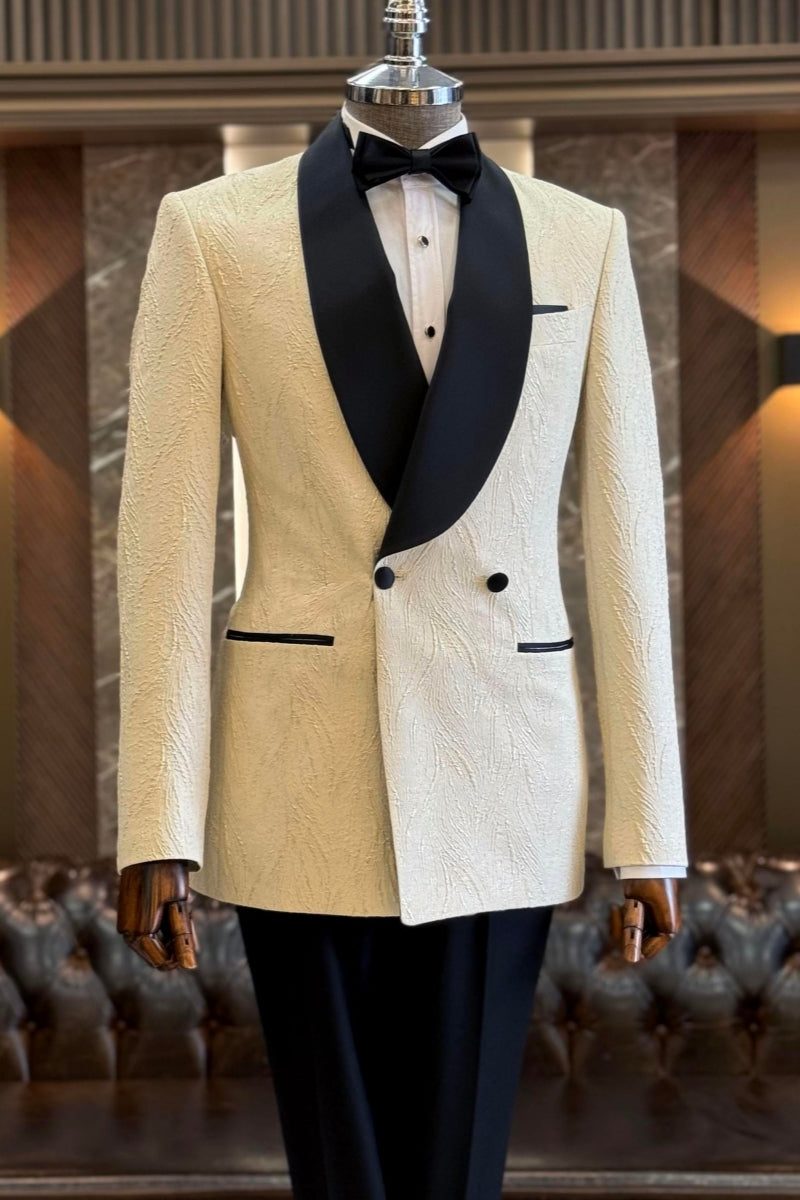Close Fitting White Jacquard Shawl Lapel Wedding Suits