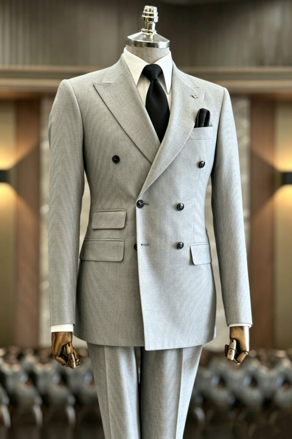 Glamorous Gray Double Breasted Peaked Lapel Business Suits